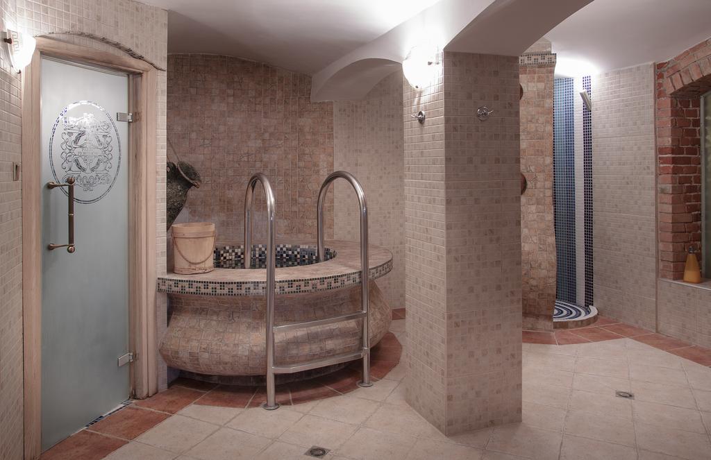 קוויאטקוביצה Palac Piorunow & Spa מראה חיצוני תמונה